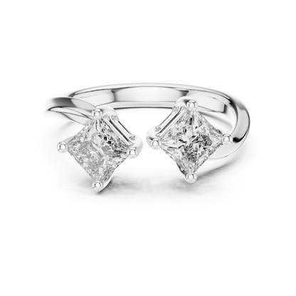 Yellow Gold Toi et Moi Princess Cut Diamond Ring : 0.9CTW