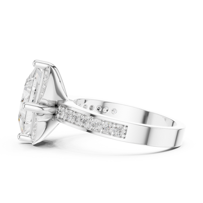 2.41ctw Princess Diamond Kite Chevron Halo Ring Pavé Band - Solid Gold