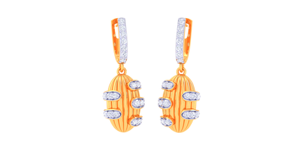 Vertical Oval Hoop Earrings In Ribbed Gold Finish - 0.39 Ct Sparking Diamonds