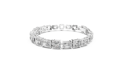 13.44CTW Emerald & Radiant Cut Alternating Tennis Bracelet - Yellow Gold