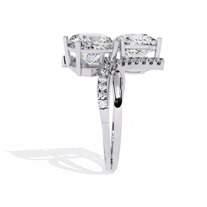 Luxurious Toi Et Moi Bypass Ring with Cushion-Cut Diamonds - 5.04 Ct