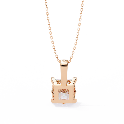 Modern Brilliance – 2.62ct Princess-Cut Solitaire Diamond Pendant in Yellow Gold