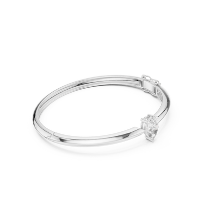1.97CTW Pear Cut Solitaire Diamond Tapered Bangle - Yellow Gold