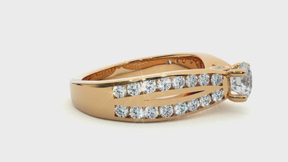 Lumière Beautiful Halo - 1.1 Ct Round Diamond Gold Ring