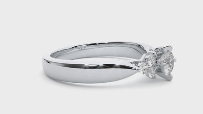 Lumière Beautiful Halo - 0.55 Ct Round Diamond Gold Ring